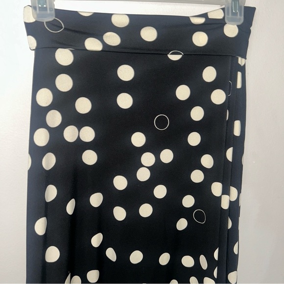 LuLaRoe Dresses & Skirts - LuLaRoe Black and White Midi Pencil Skirt